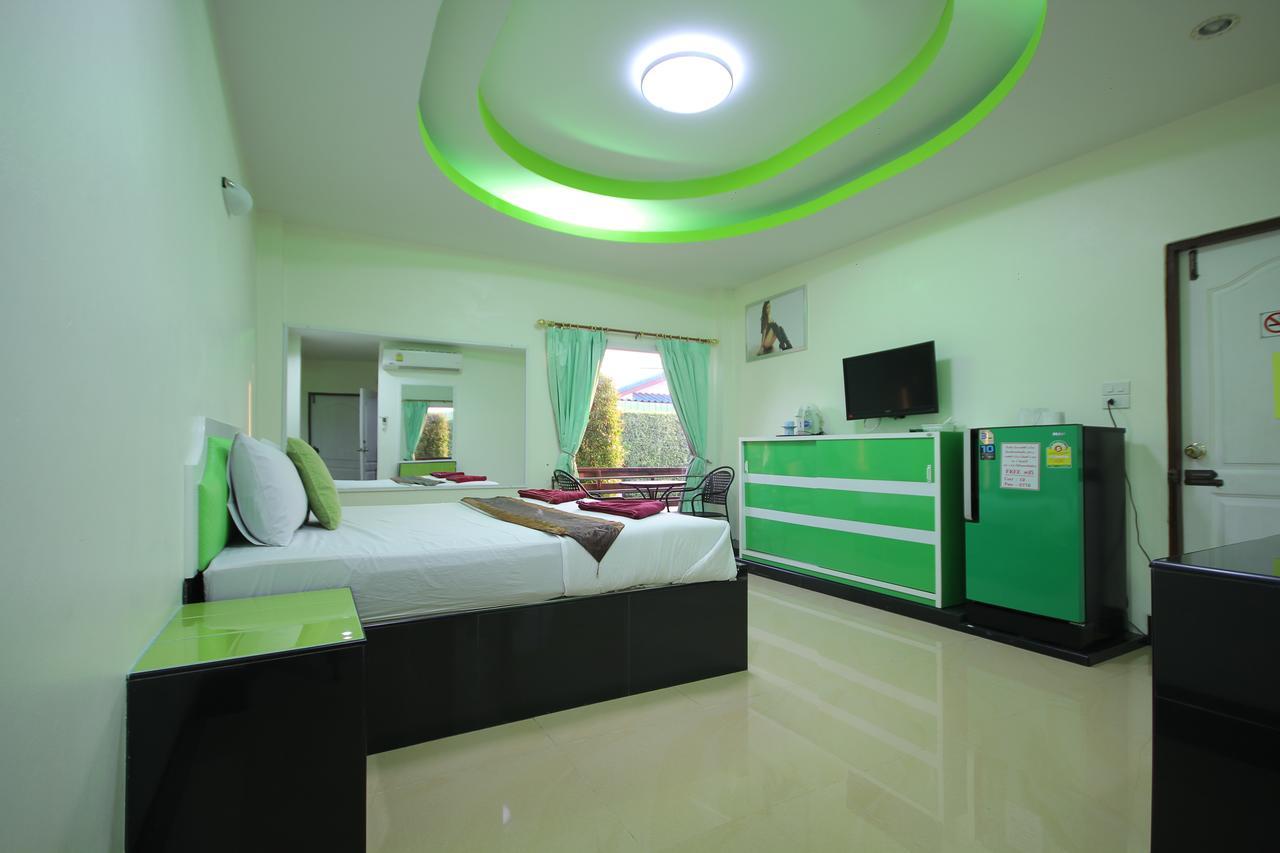 Windsor Resort Lop Buri Exteriör bild